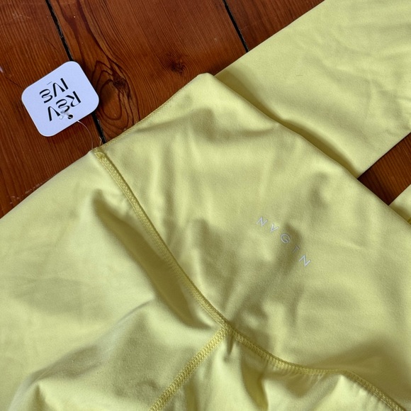 NVGTN Bright Yellow Workout Leggings - Picture 3 of 3